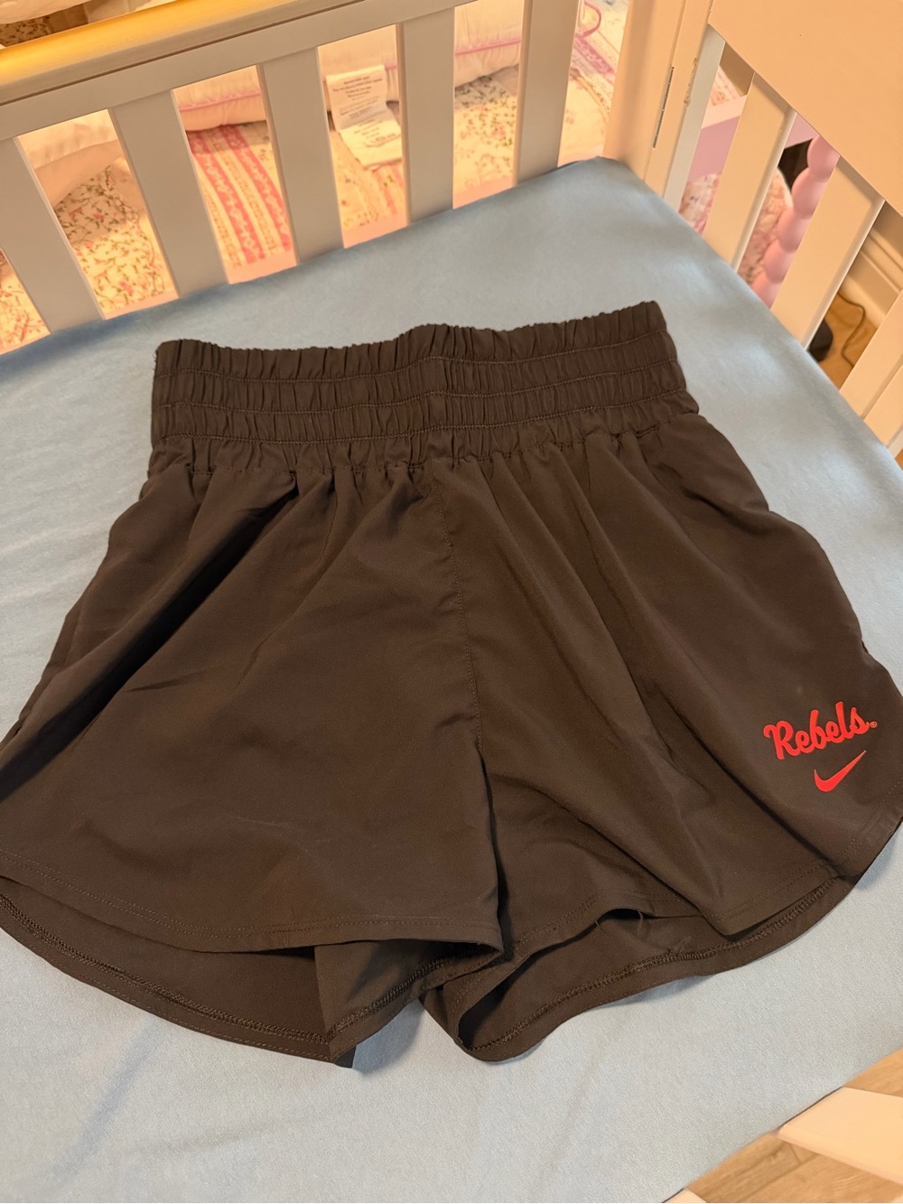 Nike Women’s High Waisted Shorts size Medium Rebels Ole Miss Univ of Mississippi